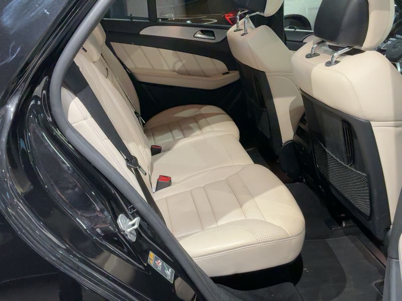Mercedes-Benz M-Klasse ML 63 AMG 2015 – снимка 19