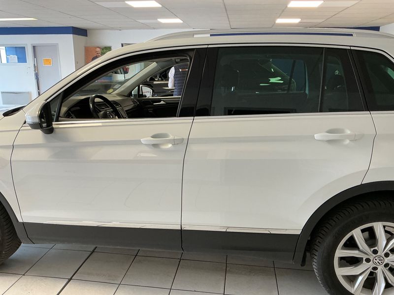 Volkswagen Tiguan 2.0 TDI Carat Edition 4Motion BlueMotion Tech 2016 – снимка 4