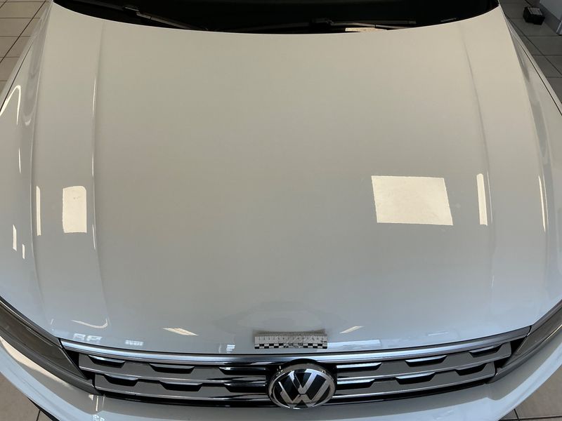 Volkswagen Tiguan 2.0 TDI Carat Edition 4Motion BlueMotion Tech 2016 – снимка 24