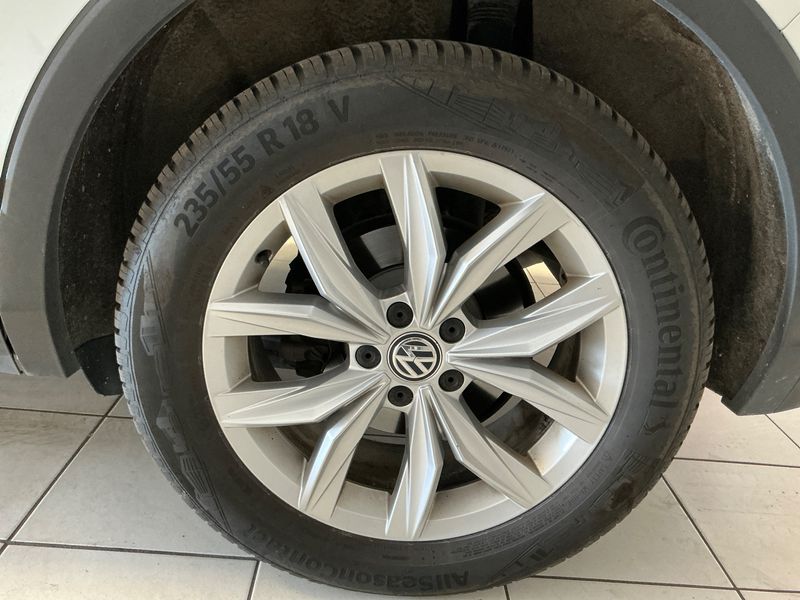 Volkswagen Tiguan 2.0 TDI Carat Edition 4Motion BlueMotion Tech 2016 – снимка 5