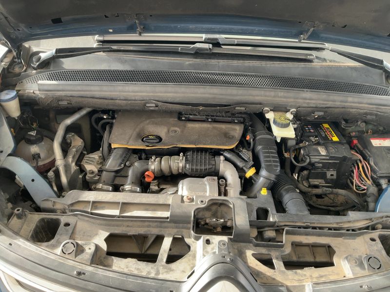 Citroen C4 Picasso 1.6 Blue-HDi Business + 2015 – снимка 22