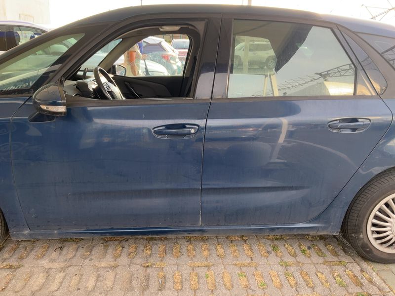 Citroen C4 Picasso 1.6 Blue-HDi Business + 2015 – снимка 4