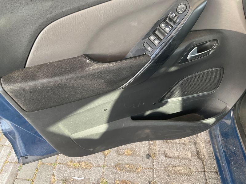 Citroen C4 Picasso 1.6 Blue-HDi Business + 2015 – снимка 35