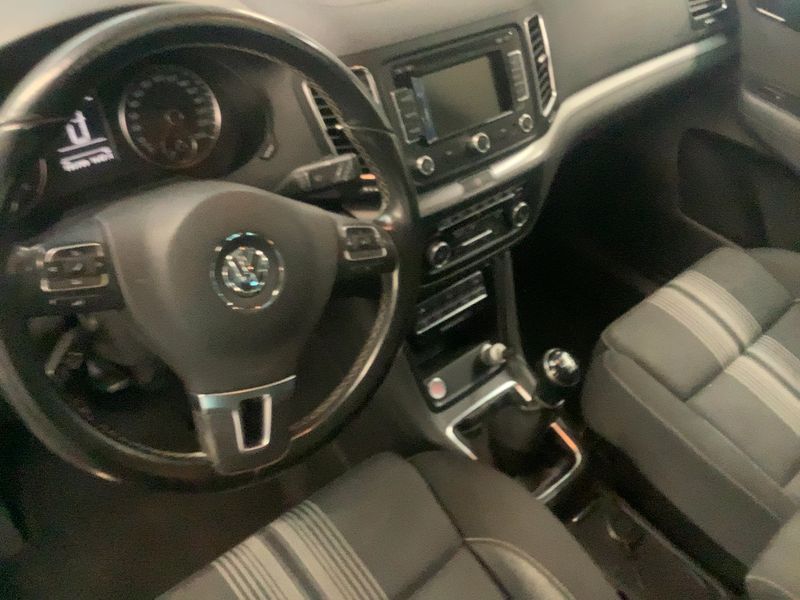 Volkswagen Sharan 2.0 TDI Match BlueMotion Tech 2012 – снимка 17