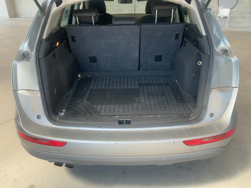 Audi Q5 2.0 TDI quattro 2009 – снимка 15