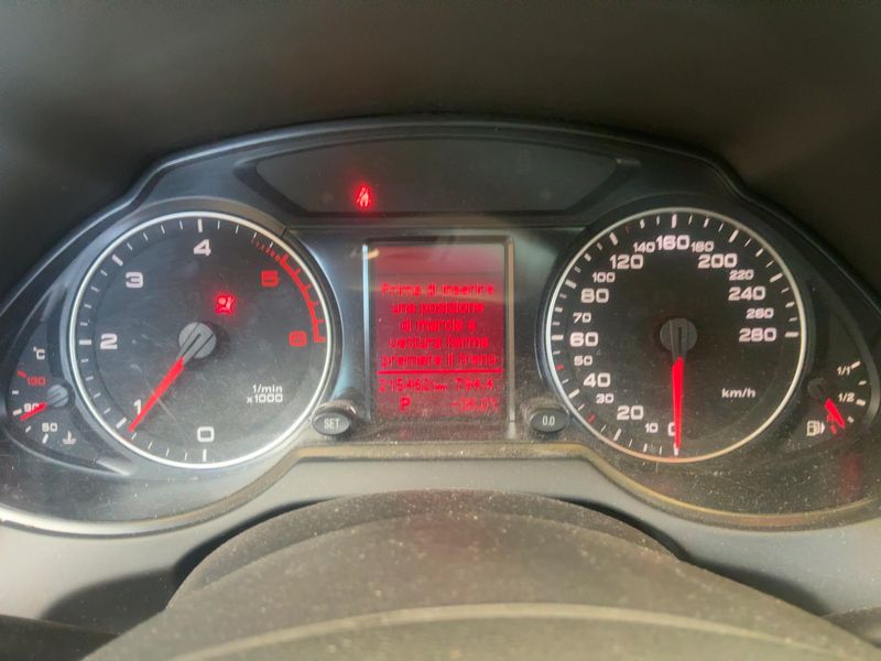 Audi Q5 2.0 TDI quattro 2009 – снимка 18