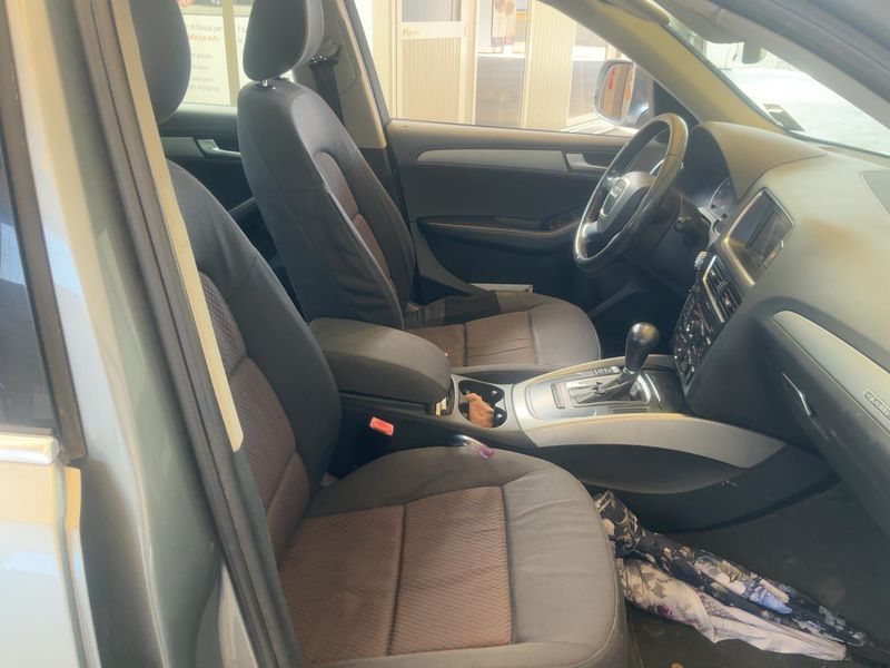 Audi Q5 2.0 TDI quattro 2009 – снимка 16