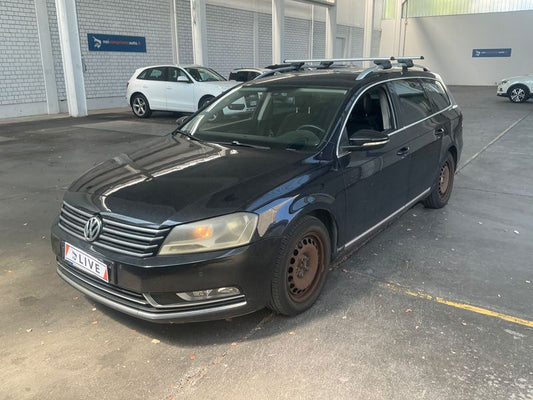 Volkswagen Passat 2.0 TDI Highline BlueMotion Tech 2012 – снимка 1