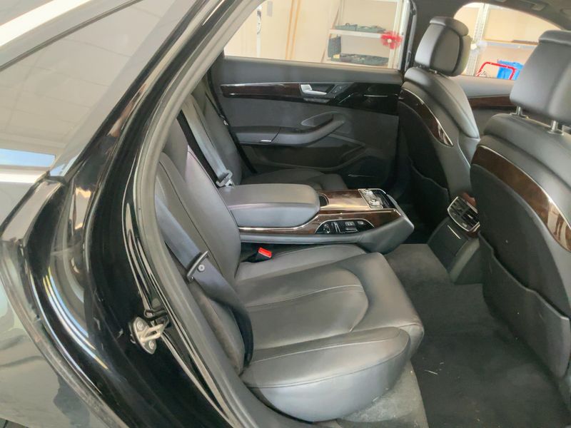 Audi A8 3.0 V6 TDI L quattro 2017 – снимка 19