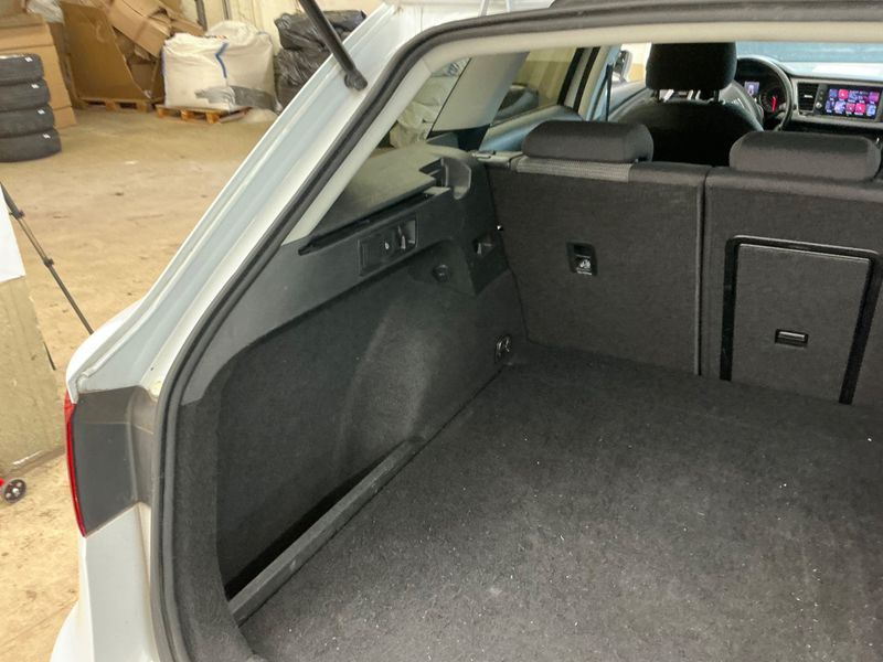Seat Leon 1.6 TDI Business 2019 – снимка 29