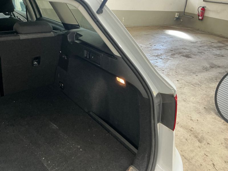 Seat Leon 1.6 TDI Business 2019 – снимка 27