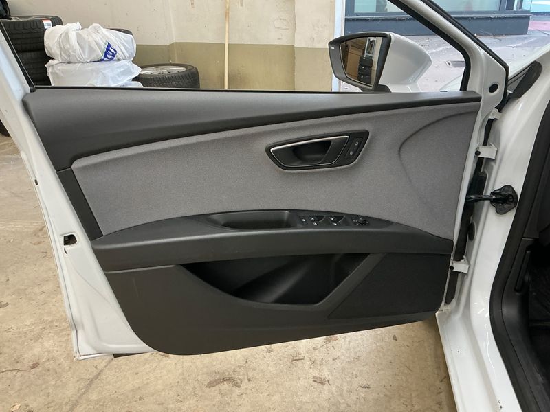 Seat Leon 1.6 TDI Business 2019 – снимка 22