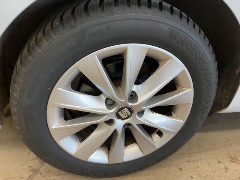 Seat Leon 1.6 TDI Business 2019 – снимка 9