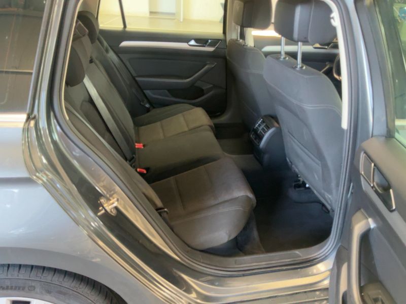 Volkswagen Passat 2.0 TDI Comfortline BlueMotion Tech 2017 – снимка 20