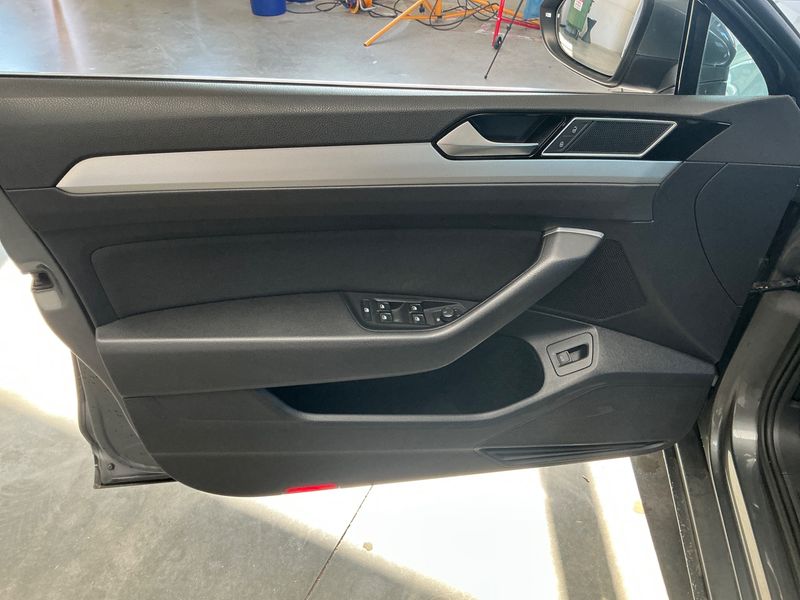 Volkswagen Passat 2.0 TDI Comfortline BlueMotion Tech 2017 – снимка 28