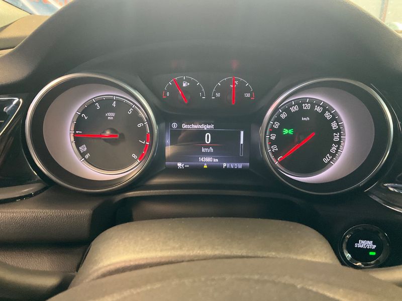Opel Insignia Sports Tourer 1.5 SIDI Turbo Business Edition 2018 – снимка 19