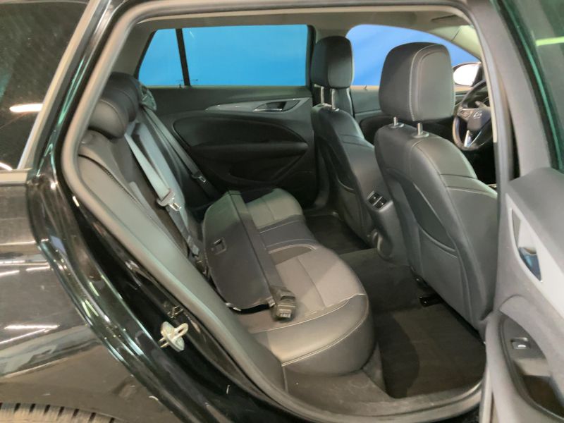 Opel Insignia Sports Tourer 1.5 SIDI Turbo Business Edition 2018 – снимка 20