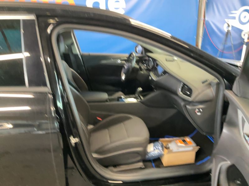 Opel Insignia Sports Tourer 1.5 SIDI Turbo Business Edition 2018 – снимка 17