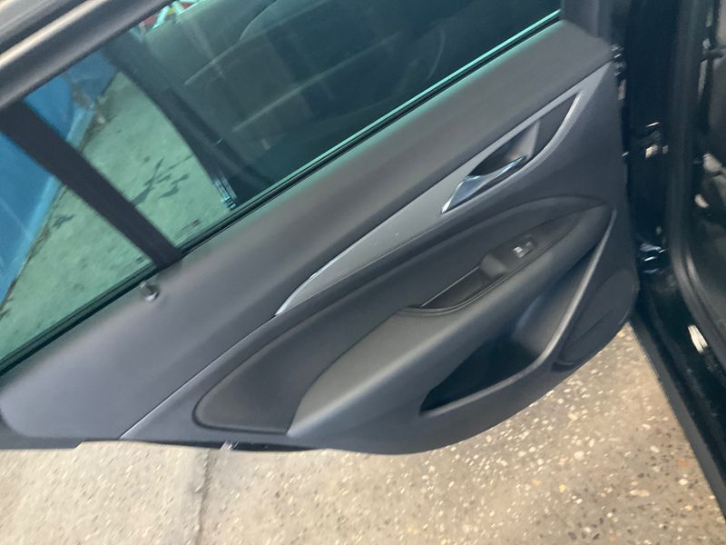 Opel Insignia Sports Tourer 1.5 SIDI Turbo Business Edition 2018 – снимка 28