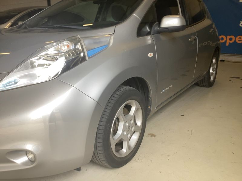 Nissan Leaf electric drive 80 kW Basis 2018 – снимка 2