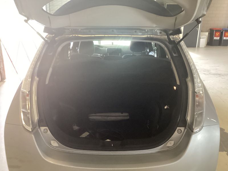 Nissan Leaf electric drive 80 kW Basis 2018 – снимка 15