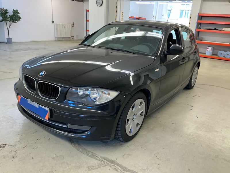 BMW 1er 118i 2011 – снимка 1