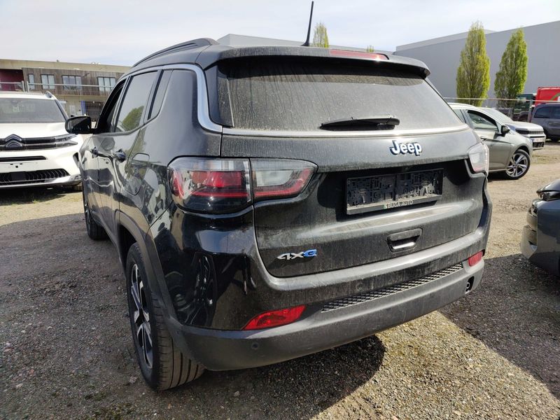 Jeep Compass 1.3 T4 4xe Plug-in Hybrid Limited 2023 – снимка 3