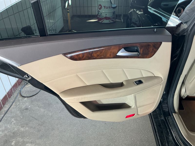 Mercedes-Benz CLS-Klasse CLS 350 d BlueEfficiency 2014 – снимка 39