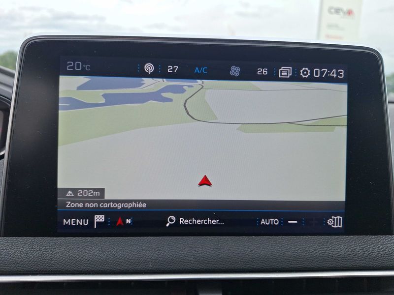 Peugeot 3008 1.6 Blue-HDi GT Line 2018 – снимка 13