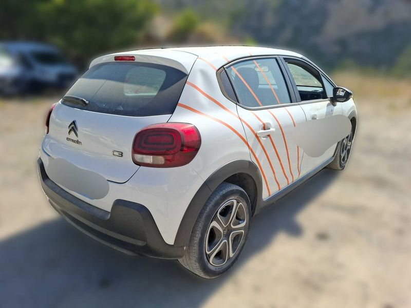 Citroen C3 1.5 Blue-HDi Société Feel Nav 2021 – снимка на щета 5