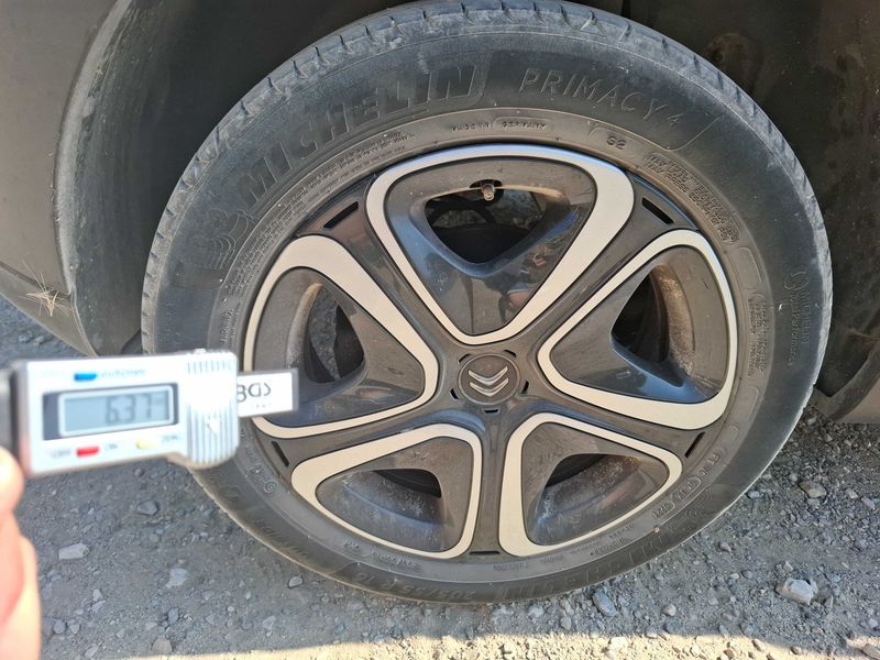 Citroen C3 1.5 Blue-HDi Société Feel Nav 2021 – снимка 34