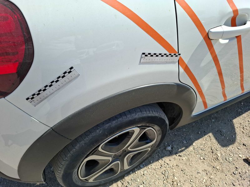 Citroen C3 1.5 Blue-HDi Société Feel Nav 2021 – снимка на щета 39