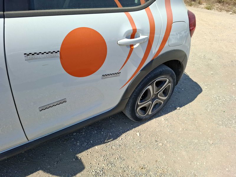 Citroen C3 1.5 Blue-HDi Société Feel Nav 2021 – снимка на щета 58