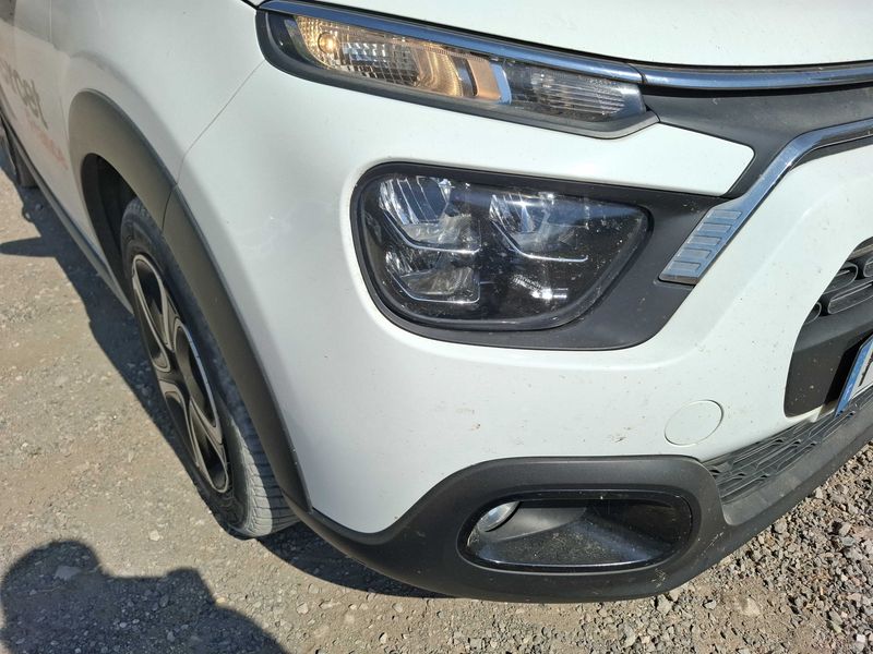 Citroen C3 1.5 Blue-HDi Société Feel Nav 2021 – снимка на щета 82