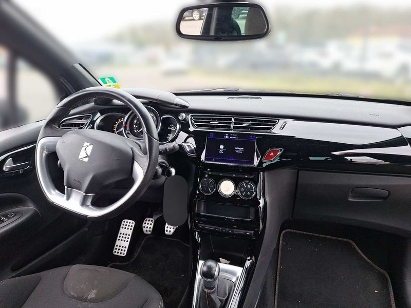 DS Automobiles DS3 1.2 PureTech Performance Line 2018 – снимка 11