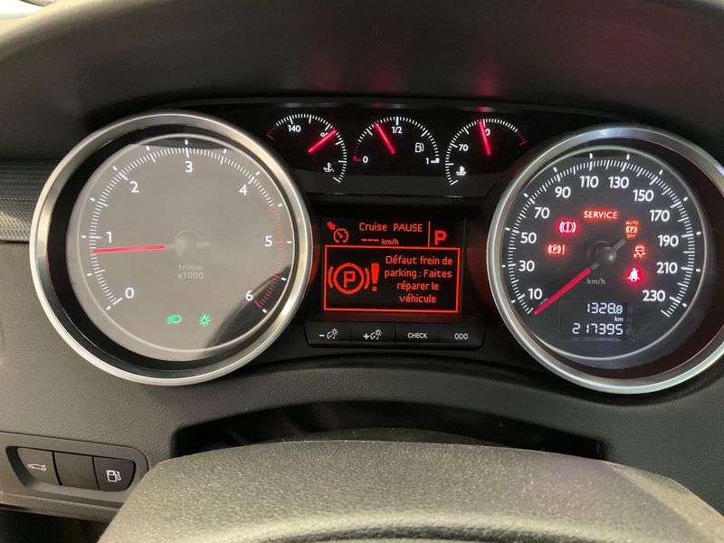 Peugeot 508 2.0 Blue-HDi Allure 2016 – снимка 25
