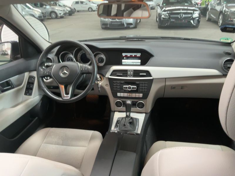 Mercedes-Benz C-Klasse C 200 CGI T BlueEfficiency Avantgarde 2013 – снимка 18