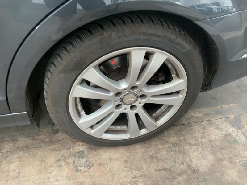 Mercedes-Benz C-Klasse C 200 CGI T BlueEfficiency Avantgarde 2013 – снимка 5