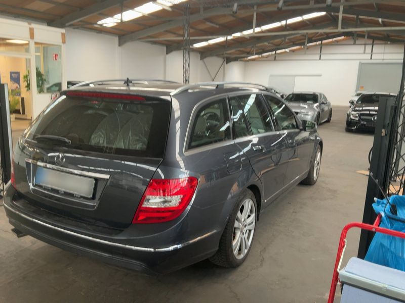 Mercedes-Benz C-Klasse C 200 CGI T BlueEfficiency Avantgarde 2013 – снимка 8