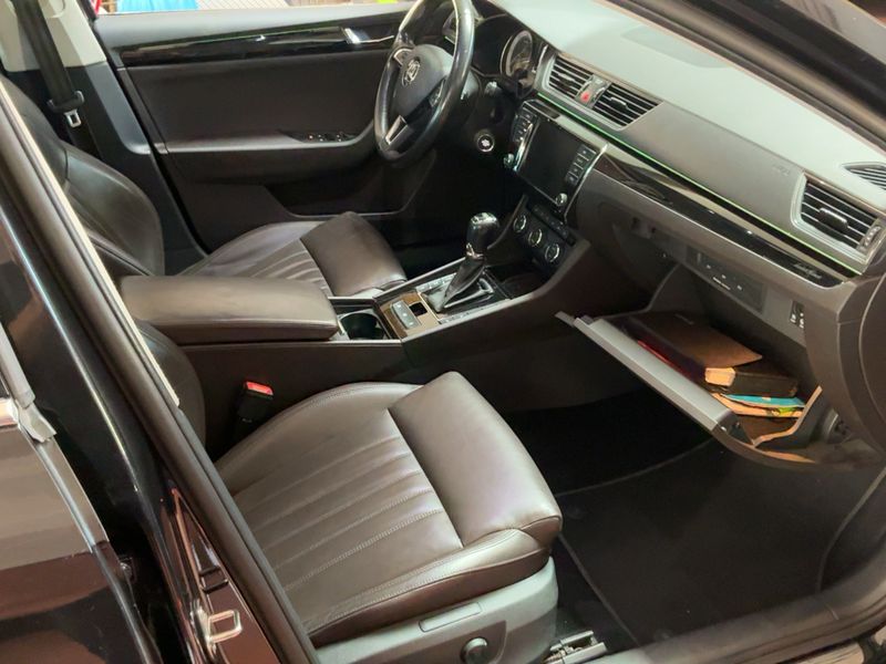 Skoda Superb 2.0 TDI Laurin & Klement 4x4 2016 – снимка 16