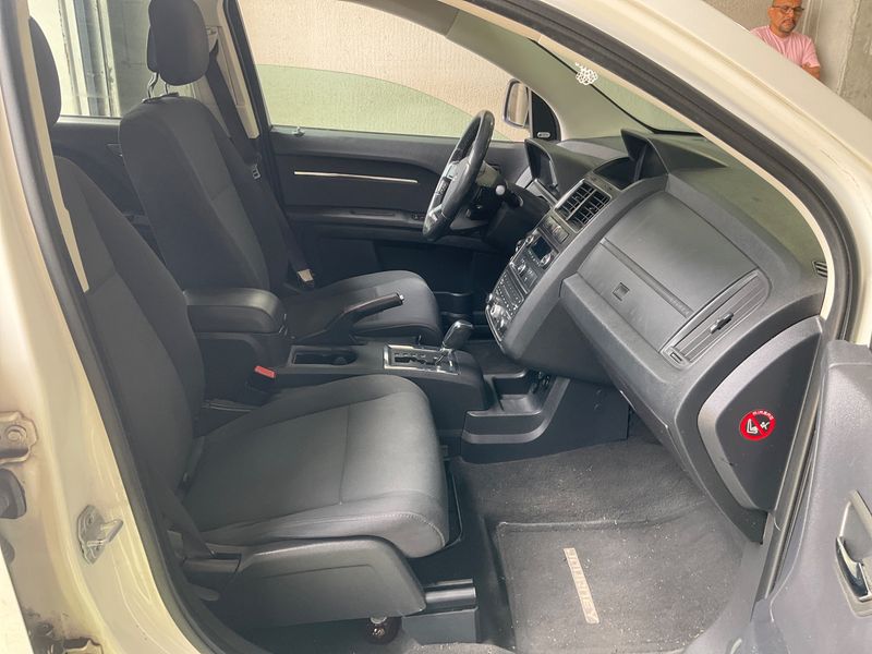 Dodge Journey 2.0 CRD SXT 2010 – снимка 3