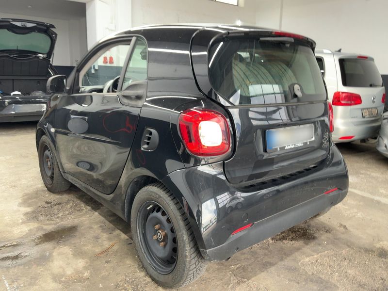 Smart fortwo 1.0 Basis Standard 2016 – снимка 6