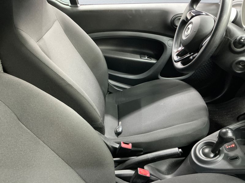 Smart fortwo 1.0 Basis Standard 2016 – снимка 24
