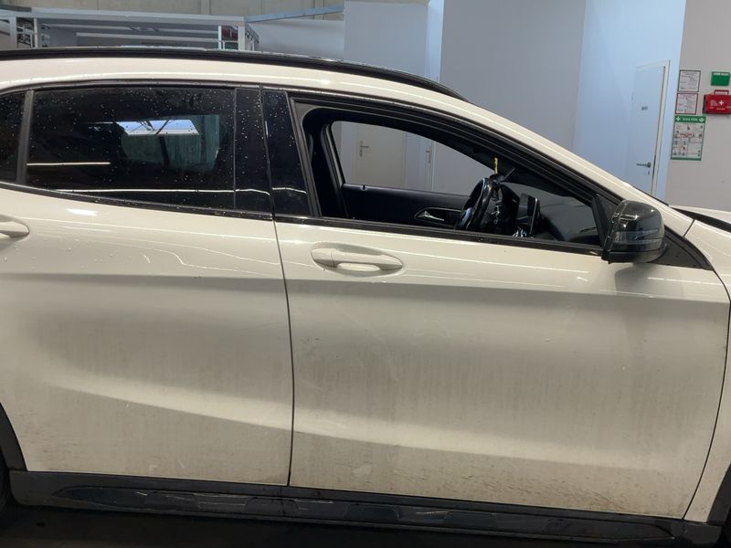 Mercedes-Benz GLA-Klasse GLA 200 d AMG Line 2015 – снимка 10