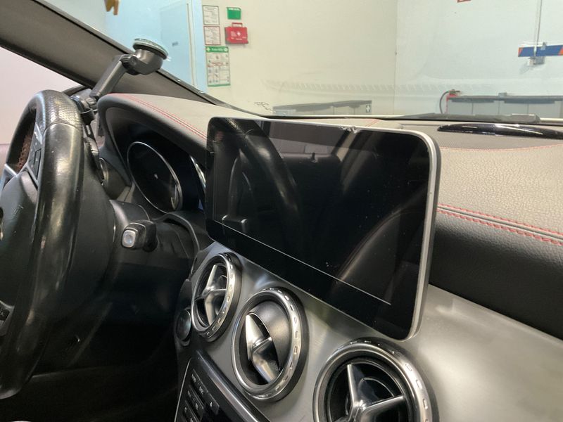 Mercedes-Benz GLA-Klasse GLA 200 d AMG Line 2015 – снимка 35