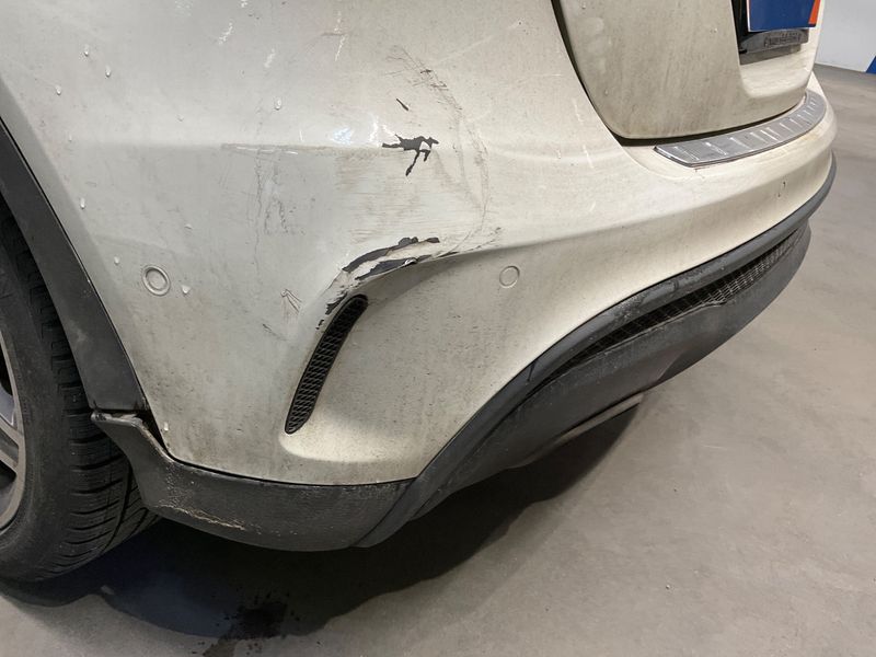 Mercedes-Benz GLA-Klasse GLA 200 d AMG Line 2015 – снимка 39
