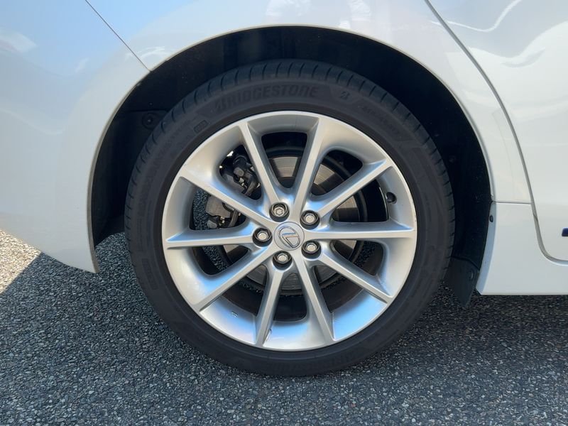 Lexus CT-Serie CT 200h Sensation 2011 – снимка 9
