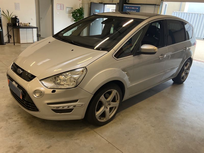 Ford S-Max 2.0 TDCi Titanium 2011 – снимка 1