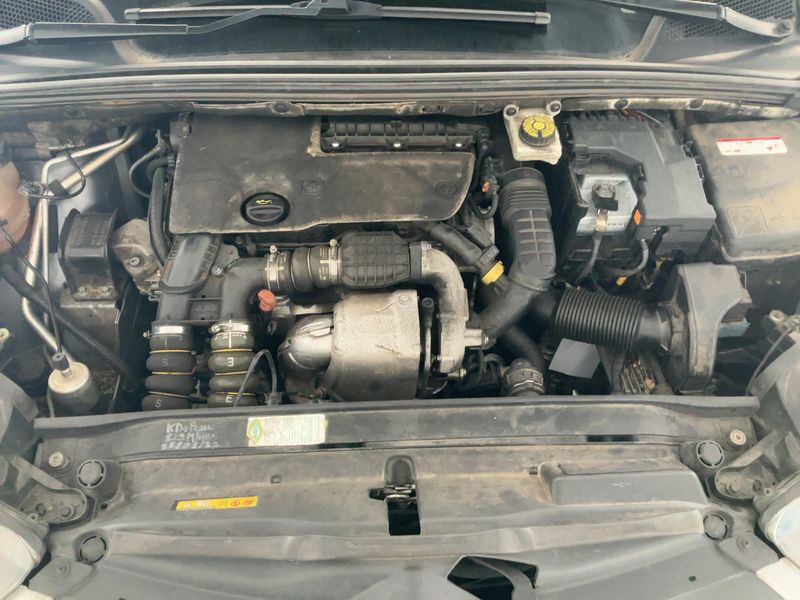 Citroen C4 1.6 Blue-HDi Millenium 2016 – снимка 49