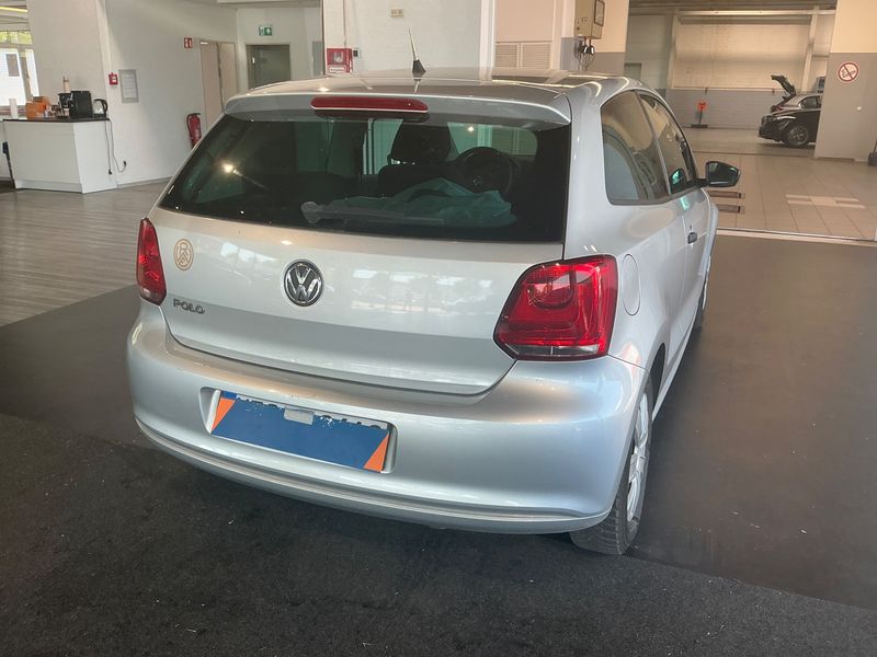 Volkswagen Polo 1.2 Trendline 2010 – снимка 2